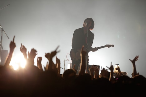 syrup16g「syrup16g Hurt リリース記念ツアー『再発』」なんばHatch公演の様子。（Photo by Yuki Kawamoto）