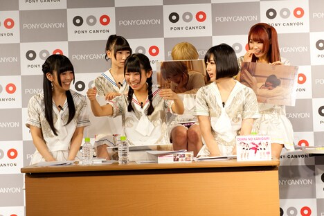 第1部「でんぱの神神 DVD発売記念! でんぱ組.incのニコ生ショッピング」の様子。