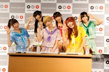 第2部「劇場版 gdgd妖精s でんぱ組.incのgdgdニコ生」の様子。