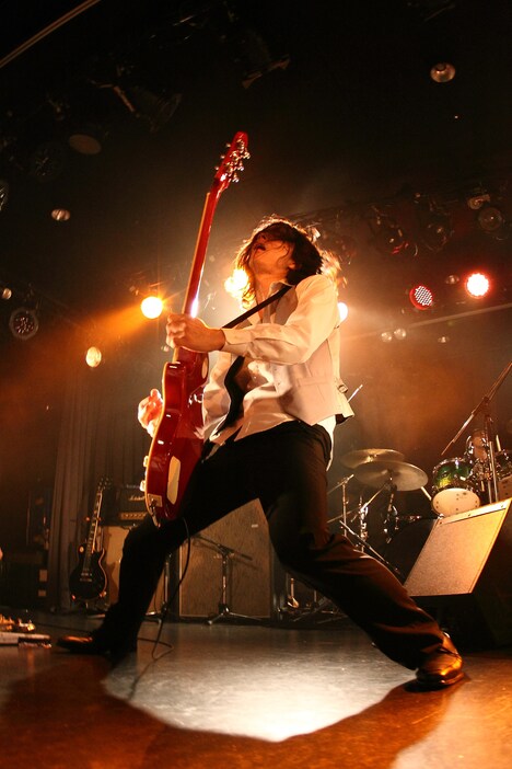 竹尾典明（G）（撮影：オオタシンイチロウ［scene16works］）