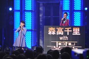 左から森高千里、tofubeats。(c)日本テレビ