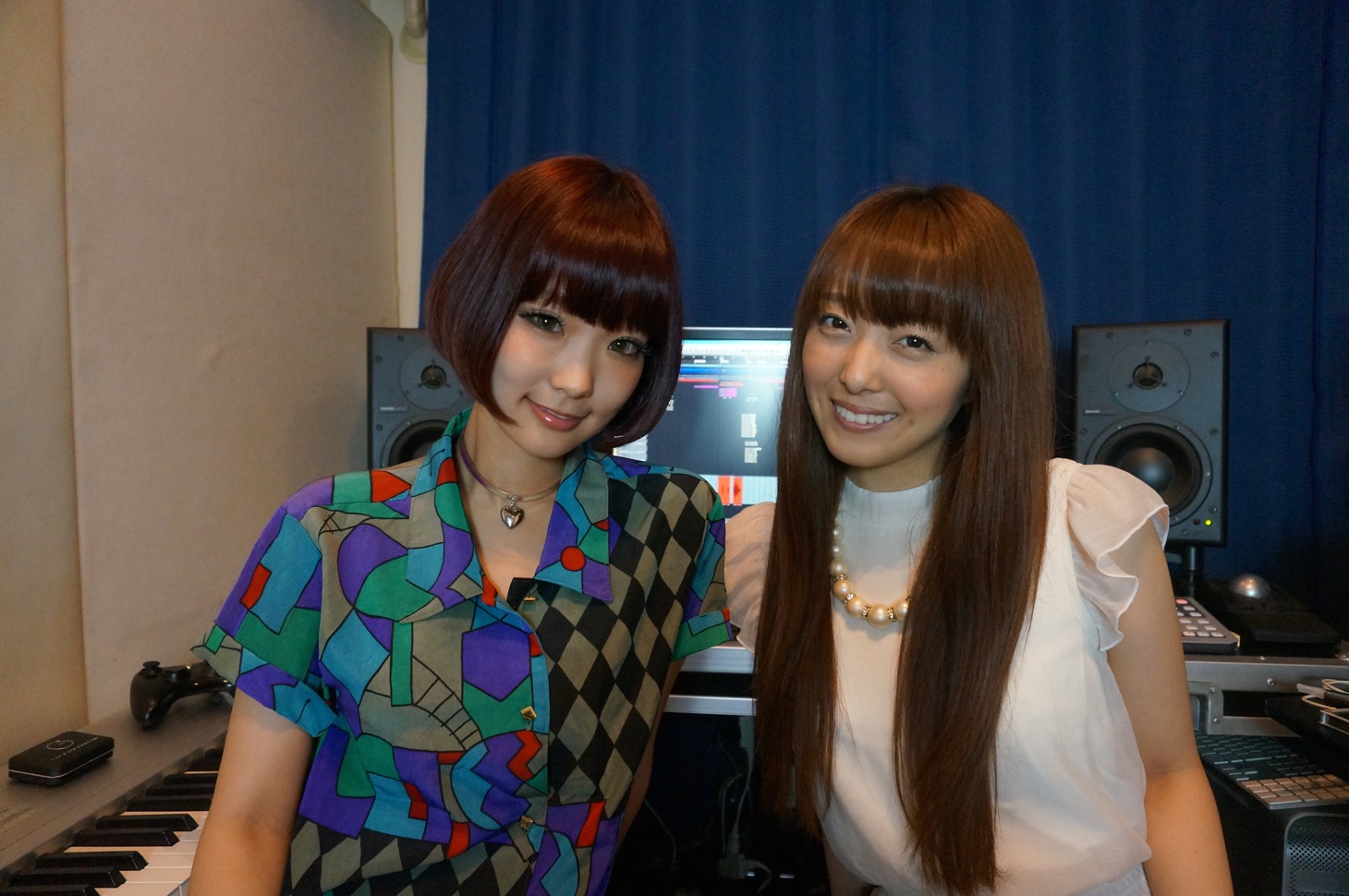 左からYun*chi、加藤英美里。