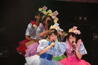 チームしゃちほこ「夏はまだ終わらない！チームしゃちほこローソン夏祭りライブ！」の様子。