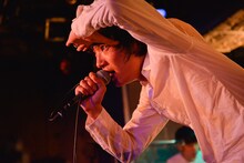 石崎ひゅーい（Photo by Kazumichi Kokei）