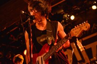 ヤマサキセイヤ（Vo, G / キュウソネコカミ）（Photo by Kazumichi Kokei）