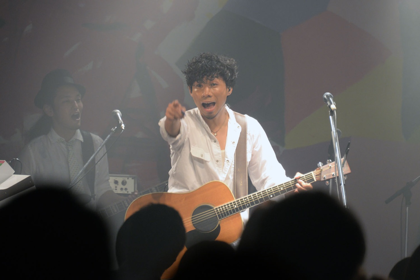 吉田結威（G, Vo）