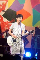 吉田結威（G, Vo）