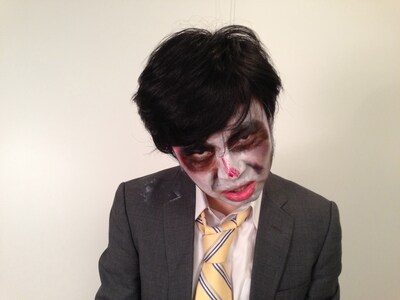 “海外キャリアデッド”を演じる浜野謙太。 (c)BSジャパン