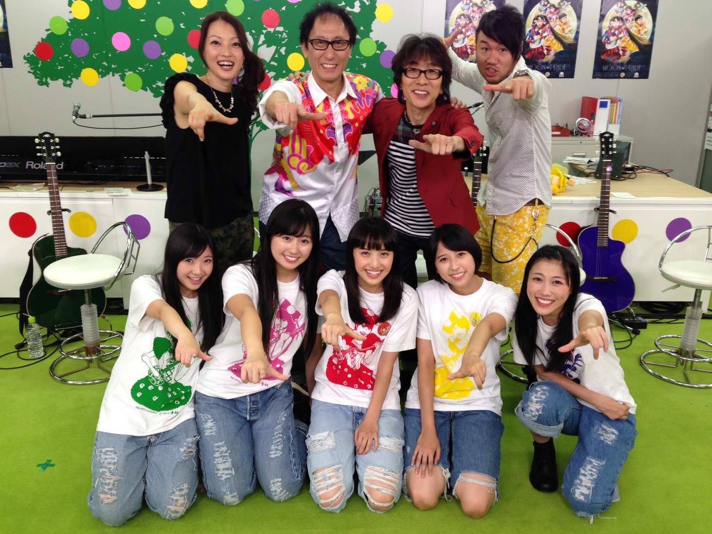 9月18日（木）に生放送された「坂崎幸之助のももいろフォーク村NEXT」初回の様子。