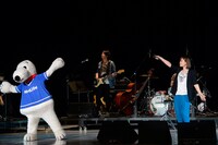 「Have fun!!」を初披露した絢香。