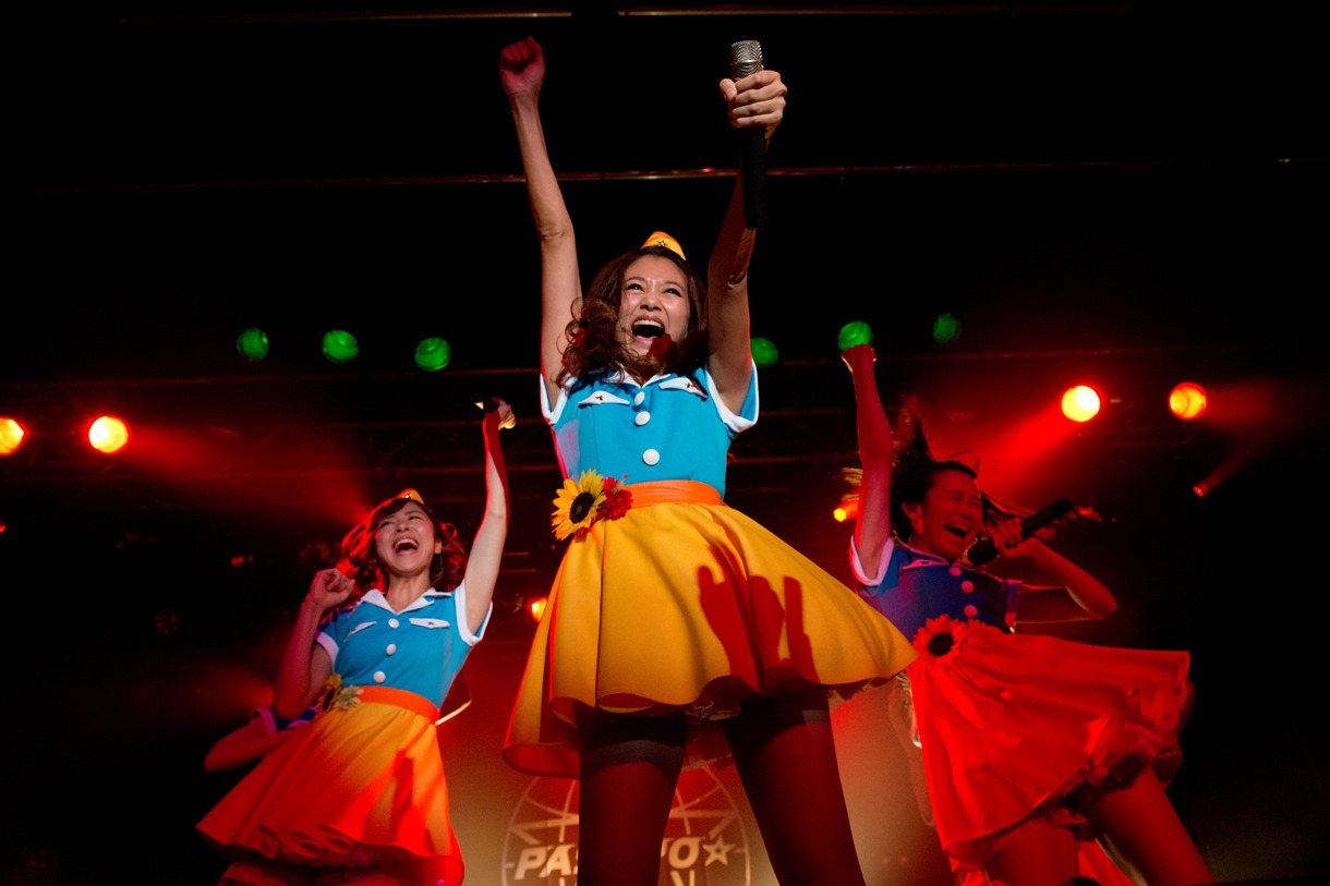 PASSPO☆ COUNT UP Tour 2014 中編「めざせ高度10,000超え 私たちなんてったってアイドル」第1部フライトの様子。