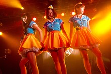 PASSPO☆ COUNT UP Tour 2014 中編「めざせ高度10,000超え 私たちなんてったってアイドル」第2部フライトの様子。