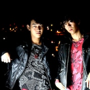 TarO&JirO、銀座山野楽器でライブ&サイン会