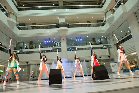 Chu-Zによるライブの様子。