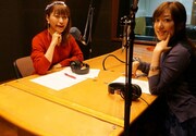 坂本美雨（左）と平原綾香（右）。