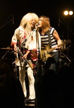 THE 卍 featuring 加納秀人（撮影：長崎美生）