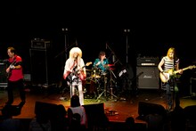 THE 卍 featuring 加納秀人（撮影：長崎美生）