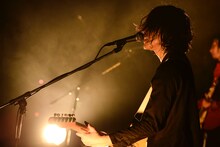 宍戸翼（Vo, G）（撮影：釘野孝宏）