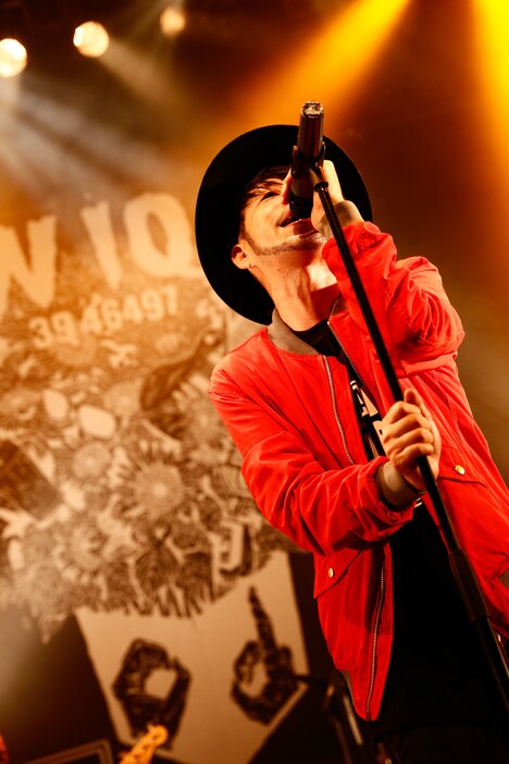 LOW IQ 01（Photo by Tetsuya Yamakawa）