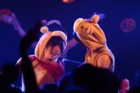 左からあゆみ、まき。