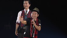 左から中村正人（DREAMS COME TRUE）、肥後克広（ダチョウ倶楽部）。