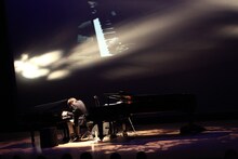 まらしぃ「marasy『First Anison Piano』Live Tour 2014」東京公演の様子。