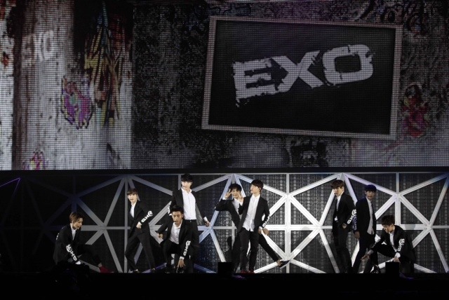 EXO