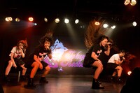 東京ロケッツお披露目公演の様子。