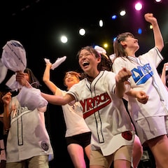 初の大阪「Tパレ感謝祭」ラストは「夢想花」