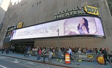 モーニング娘。'14「Morning Musume。'14 Live Concert in New York」会場周辺の様子。