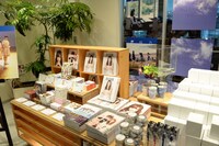 「乃木坂46 何度目の青空か？cafe in 丸の内」店内の様子。