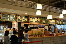 「乃木坂46 何度目の青空か？cafe in 丸の内」店内の様子。