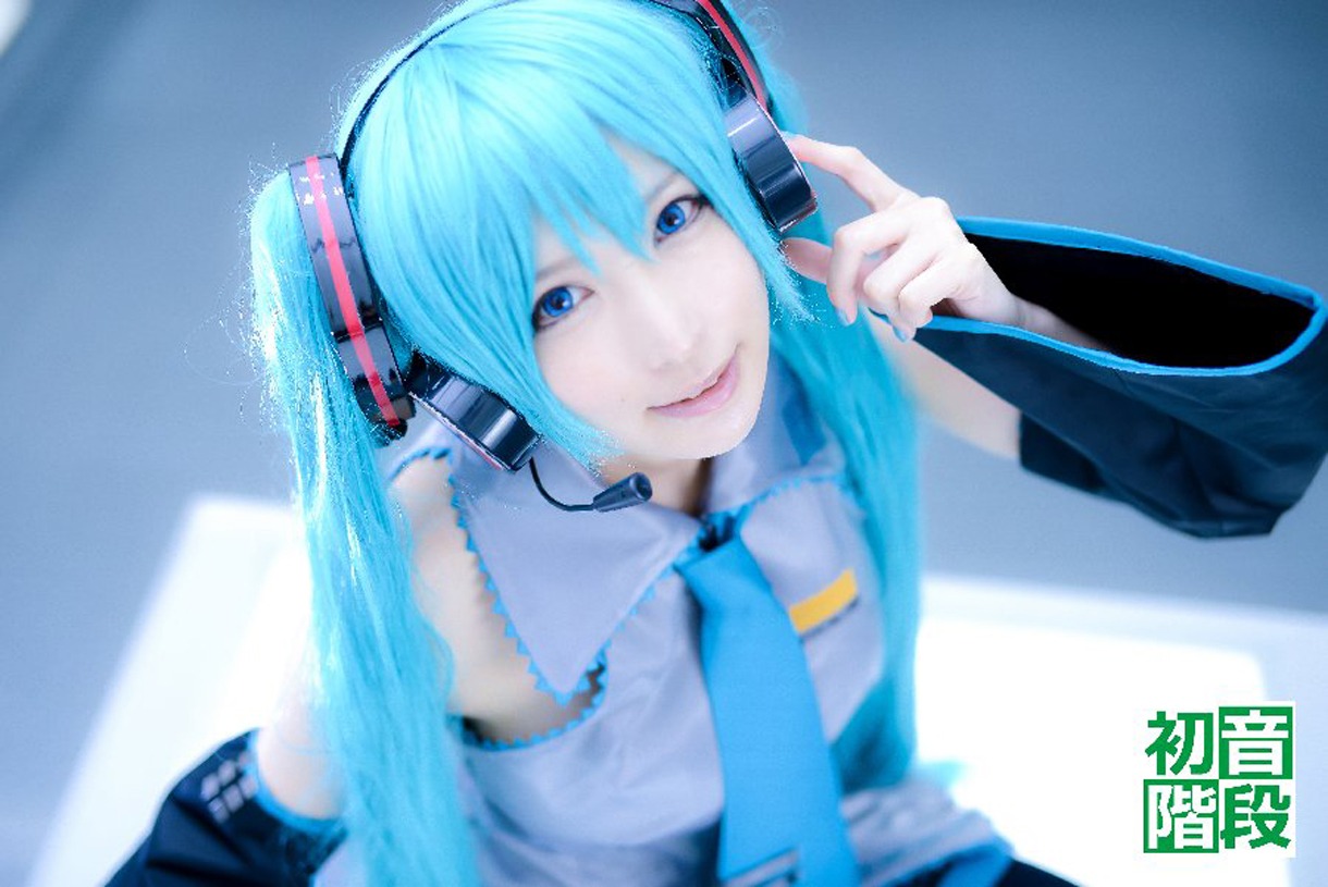 初音階段