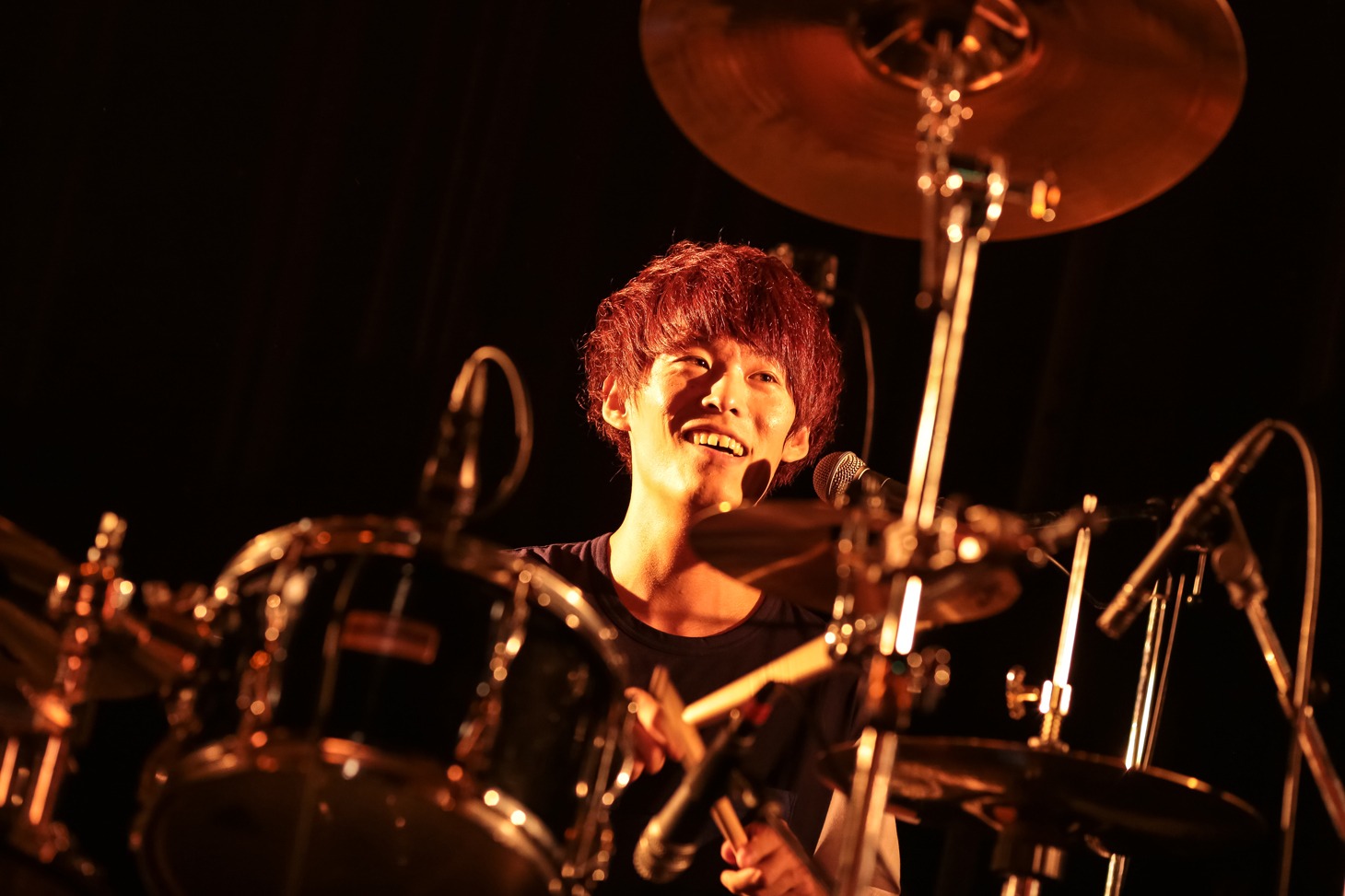 KOUHEI（Dr, Cho）（撮影：白石達也）