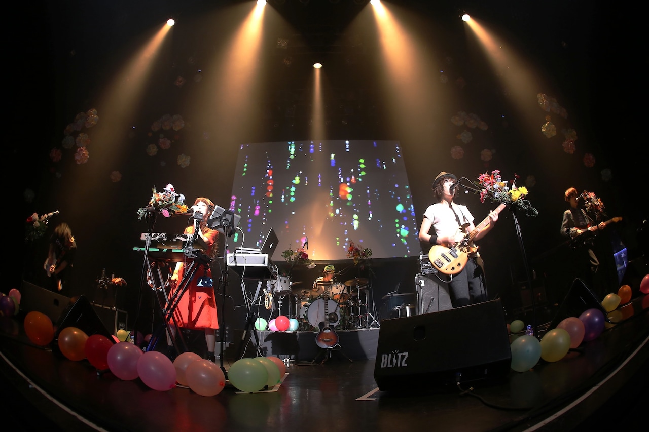 チェコ、思い出の地・赤坂で終えた“宇宙の旅”