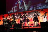 私立恵比寿中学ミニライブの様子。