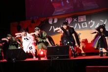 私立恵比寿中学ミニライブの様子。