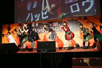 私立恵比寿中学ミニライブの様子。