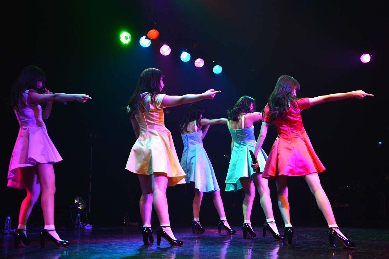 「東京女子流 TGS Discography in October（4th Album「Killing Me Softly」より）」の様子。
