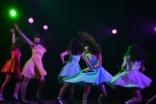 「東京女子流 TGS Discography in October（4th Album「Killing Me Softly」より）」の様子。