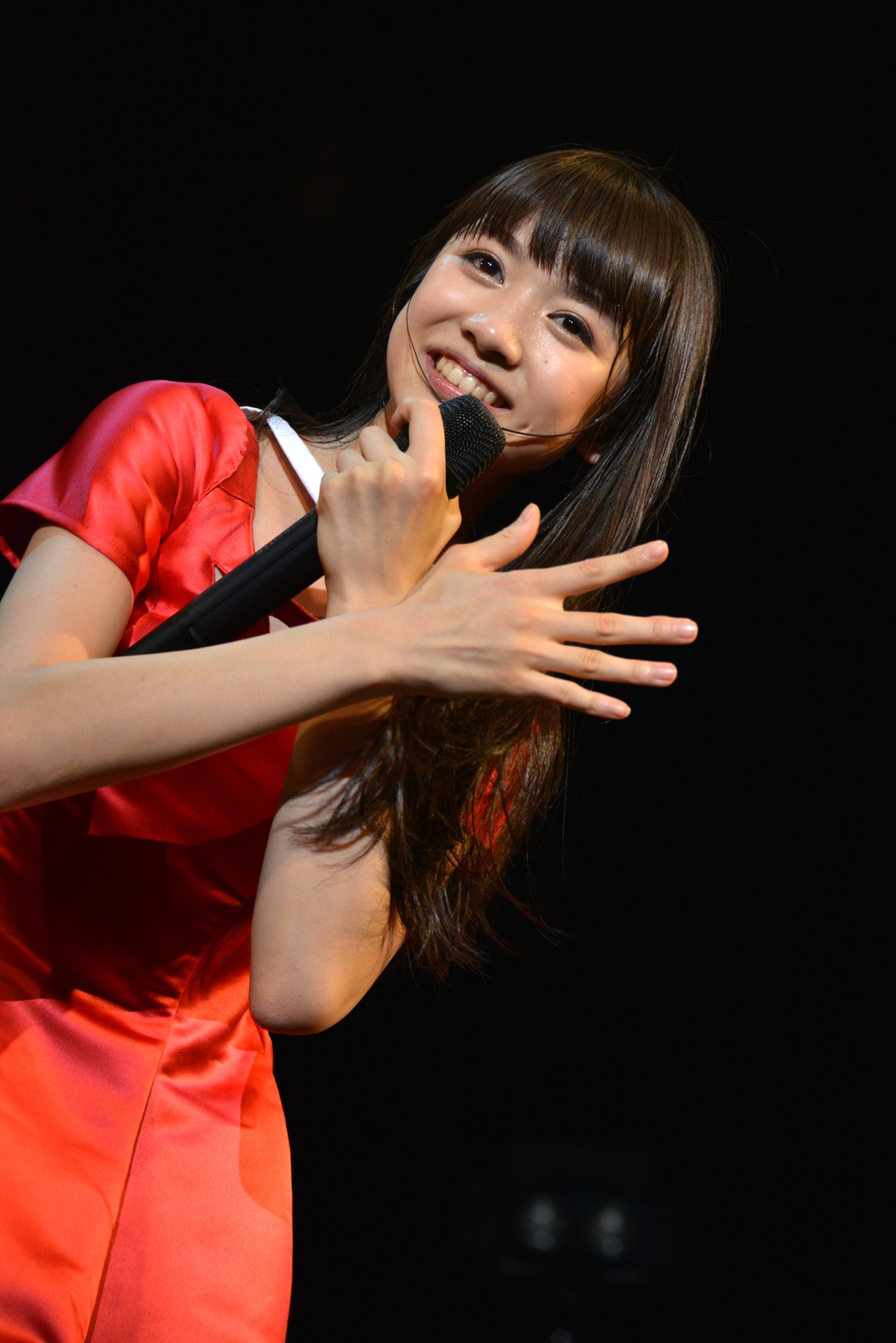 新井ひとみ
