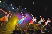 「東京女子流 TGS Discography in October（4th Album「Killing Me Softly」より）」の様子。