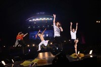 ゴールデンボンバー