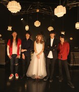 [Alexandros]と佐藤千明。