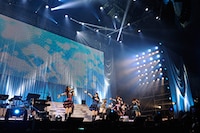 「ラムネ色 青春」を歌う今井麻美、釘宮理恵、沼倉愛美、原由実。