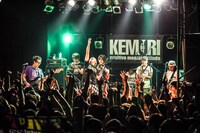 「KEMURI TOUR 2014-2015『RAMPANT』」福島・郡山HIP SHOT JAPAN公演の様子。（Photo by Wataru Umeda）