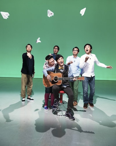 「五線譜を飛行機にして」PVの出演者たち。