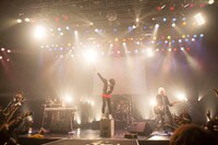 ピアノゾンビ「骨殺しナイト」東京・TSUTAYA O-EAST公演の様子。