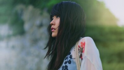 短編映画「平穏な日々、奇蹟の陽」のワンシーン。