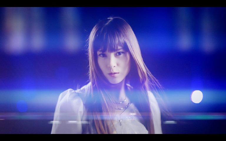 Kalafina「heavenly blue」ビデオクリップのワンシーン。